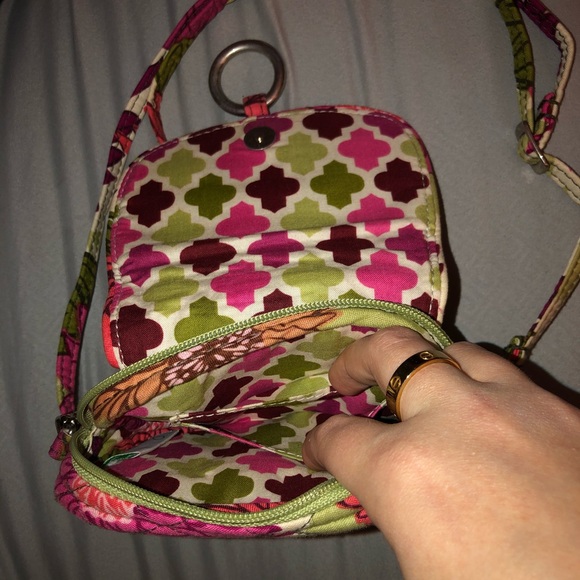Vera Bradley Crossbody - Picture 6 of 6